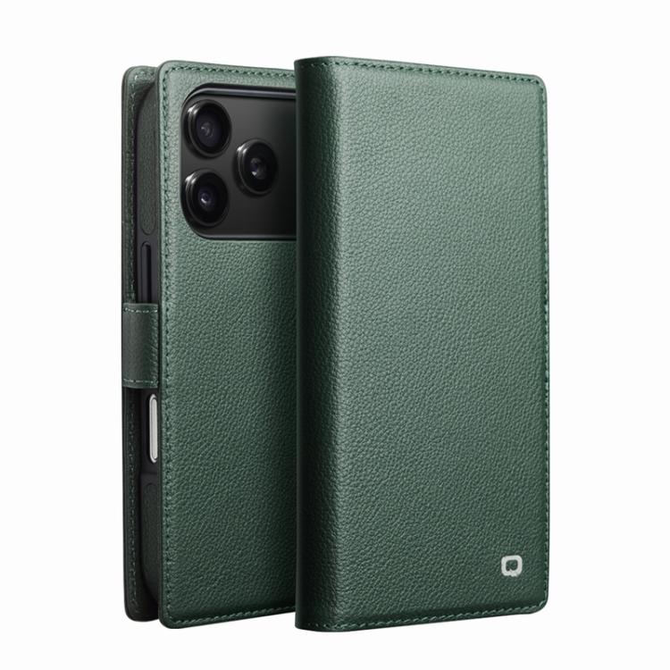 Levně QIALINO CLASSIC Kožený obal pro Apple iPhone 17 Pro Max zelený