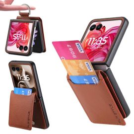 CARD Kryt s přihrádkami pro karty Motorola Razr 60 Ultra hnědý