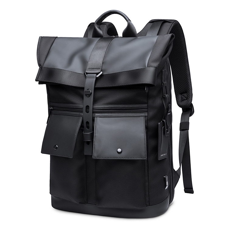 Levně BANGE LEISURE Prostorný batoh pro notebook s úhlopříčkou do 15, 6" černý